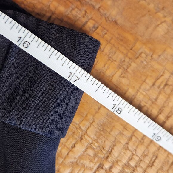 Lululemon On The Fly 7/8 Pant Woven Size 12 - Picture 9 of 16